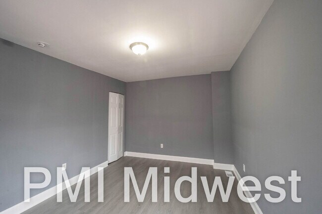 Building Photo - 119 N Colorado Ave