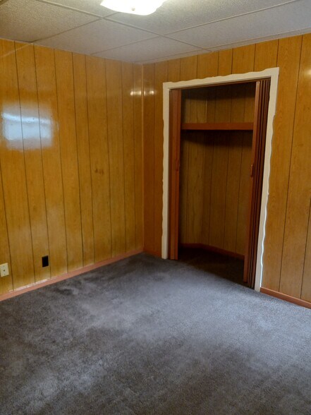 Bedroom - 230 Beaver Ave