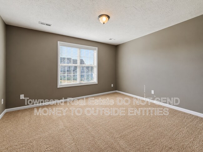 Building Photo - 4211 Cherry Hill Ln
