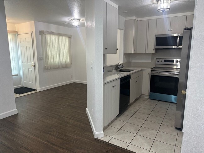 Building Photo - Spacious 2-Bedroom, 2-Bath Condo – Fully R...