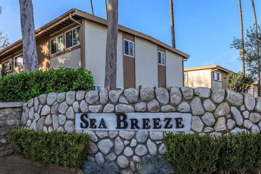 Building Photo - Sea Breeze Rental Townhomes