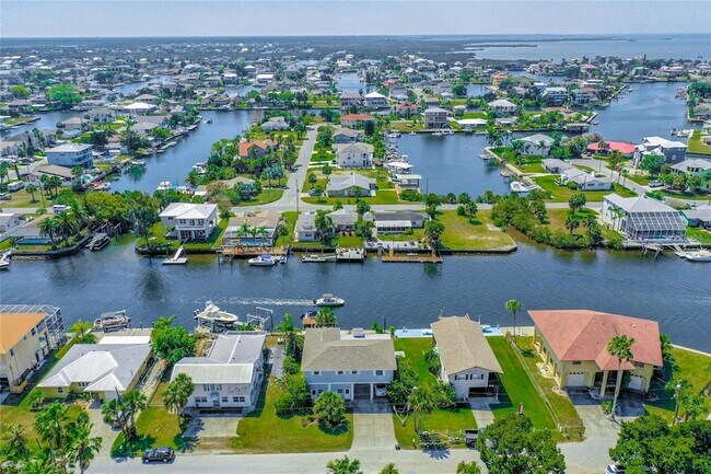 Building Photo - 3272 Minnow Creek Dr