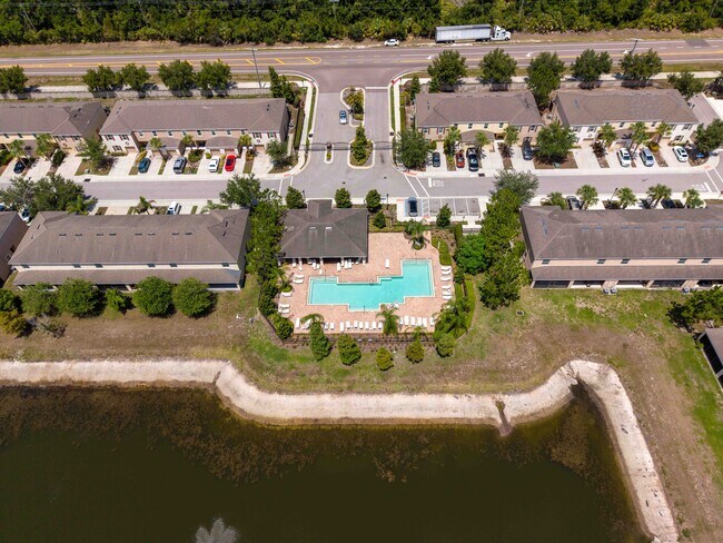 Building Photo - 9973 Hound Chase Dr
