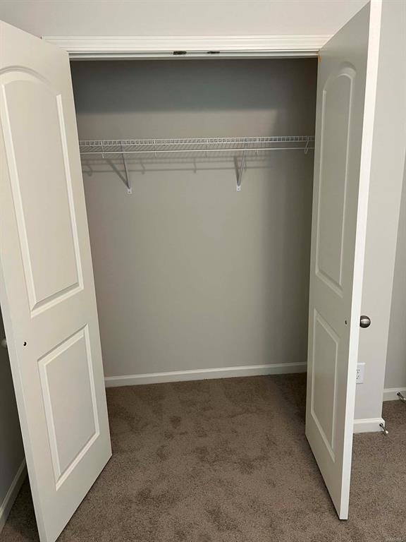 Building Photo - 750 Park Ln