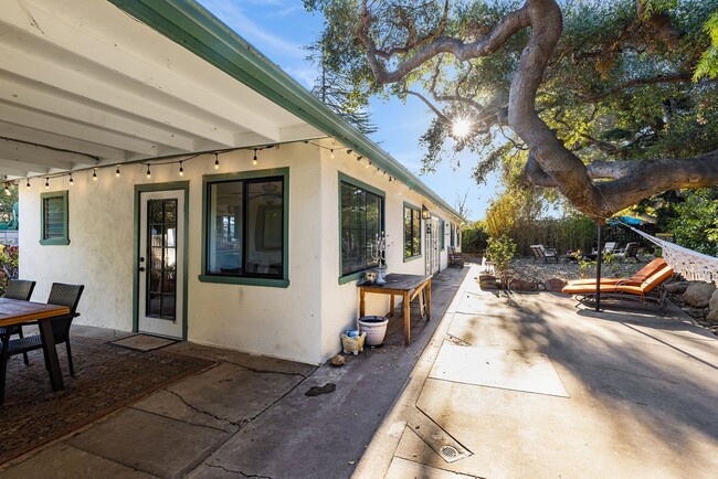 Building Photo - Fully Furnished Artistic Ojai Home