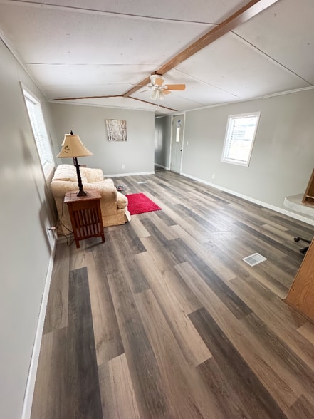 Building Photo - 26 Village Ct