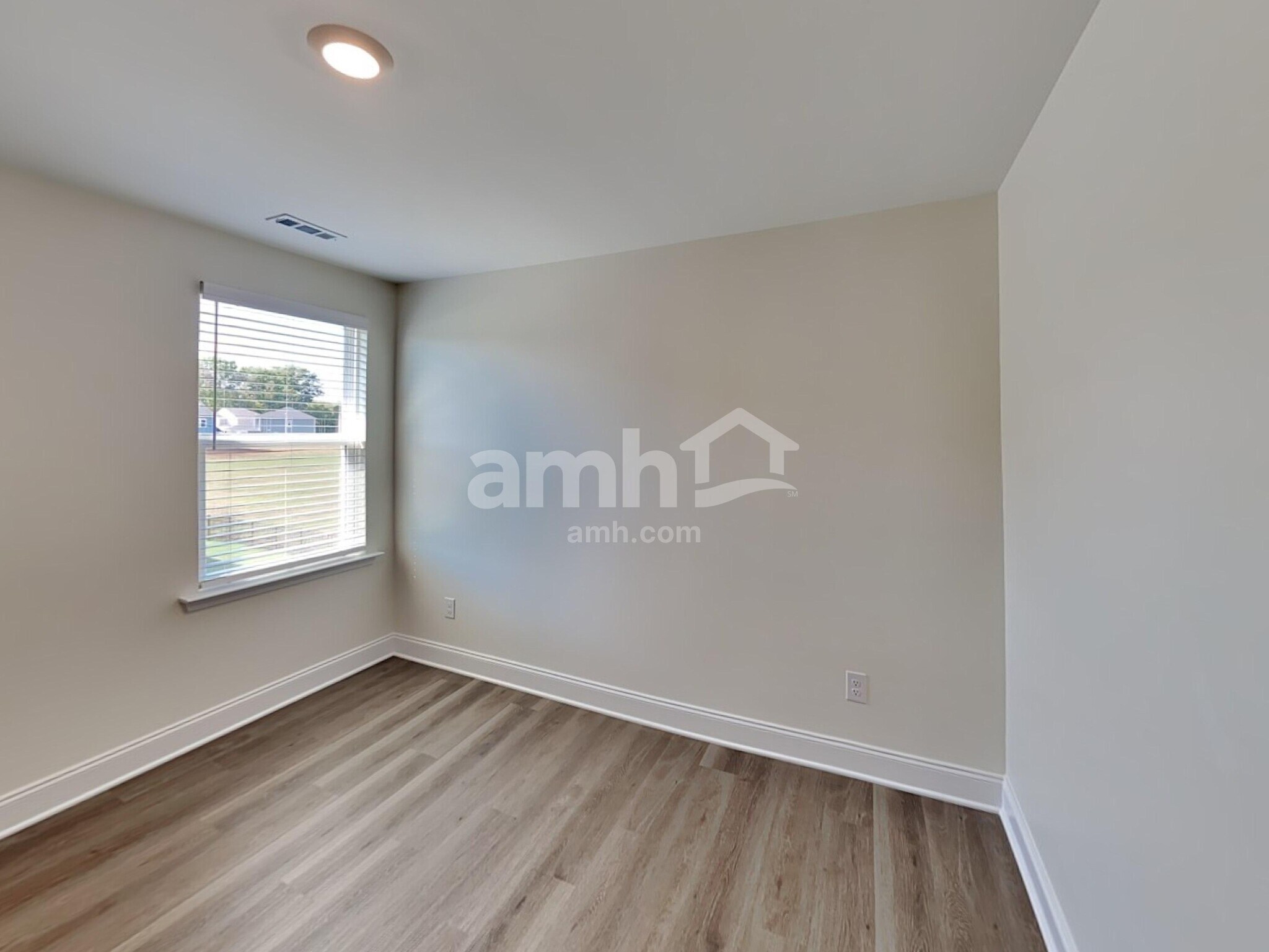 Building Photo - 5316 Trust Dr