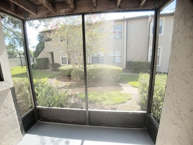 Building Photo - 3020 Antique Oaks Cir