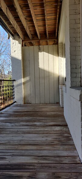 Building Photo - 19 Melvin Ave