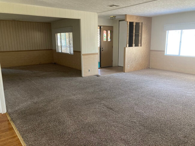 Building Photo - 1429 Basswood Way