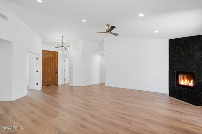 Building Photo - 15005 N Rica Vida Way