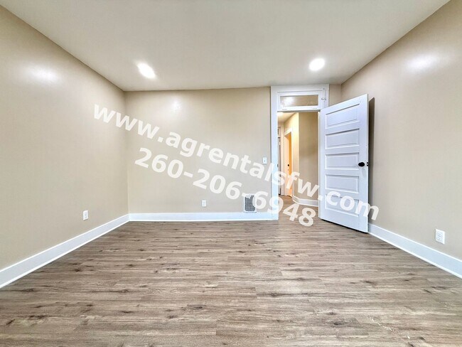 Building Photo - 1829 Broadway