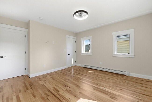 Building Photo - 20 Beacon St