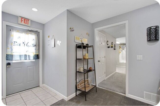Building Photo - Furnished 1-Bedroom Apartment with Private Entrance and Free Laundry