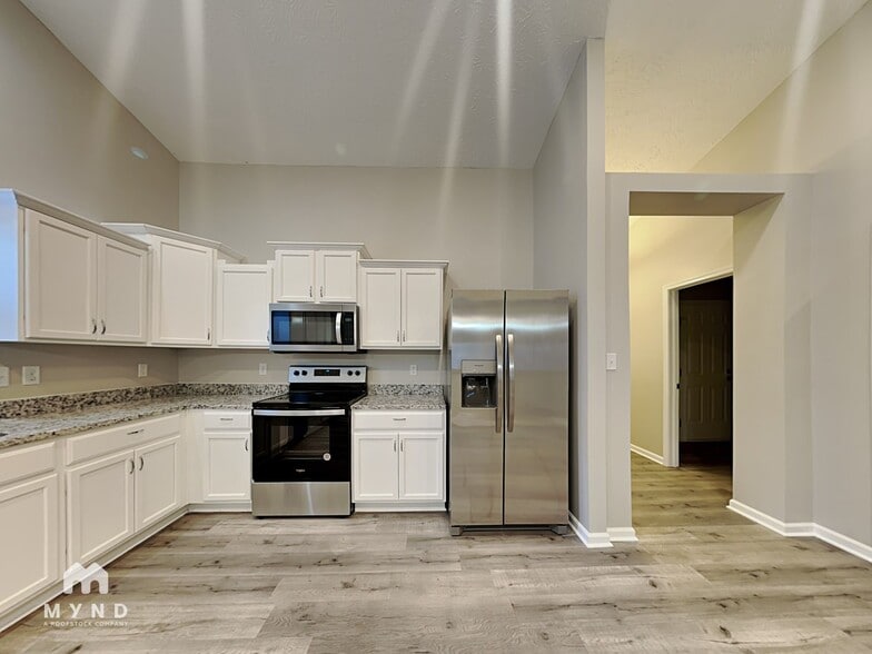 Building Photo - 1752 James Run Way