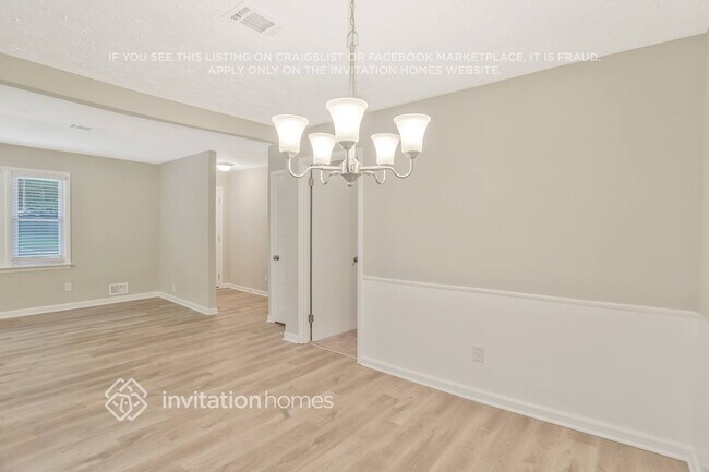 Building Photo - 590 Kenridge Cir