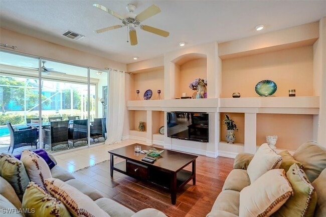 Building Photo - 5613 Harbour Cir