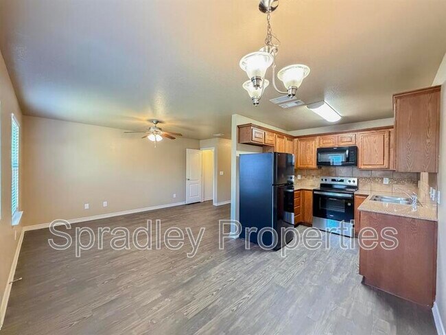 Building Photo - 4810 Deep Drive