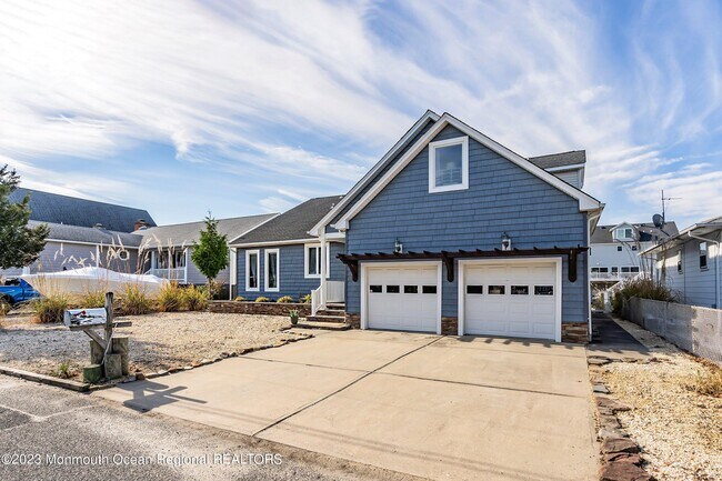 Building Photo - 18 Halsey Dr