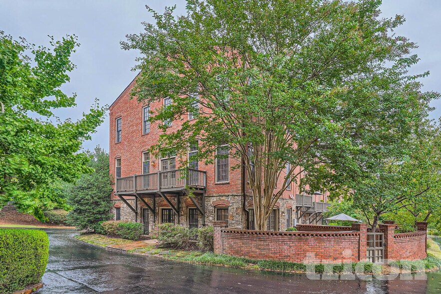 Building Photo - 150 Founders Mill Ct