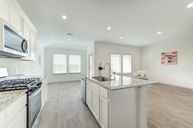 Building Photo - 1806 Laguna Wy