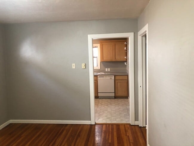Building Photo - Cute 1 bedroom apartment in a great neighborhood!