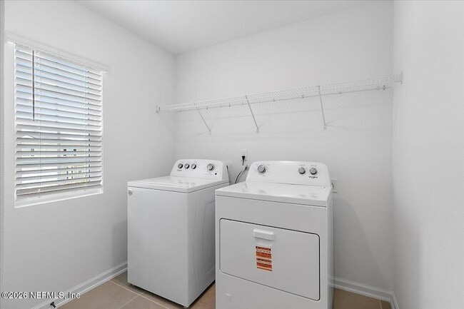 Building Photo - 14220 Epply Dr
