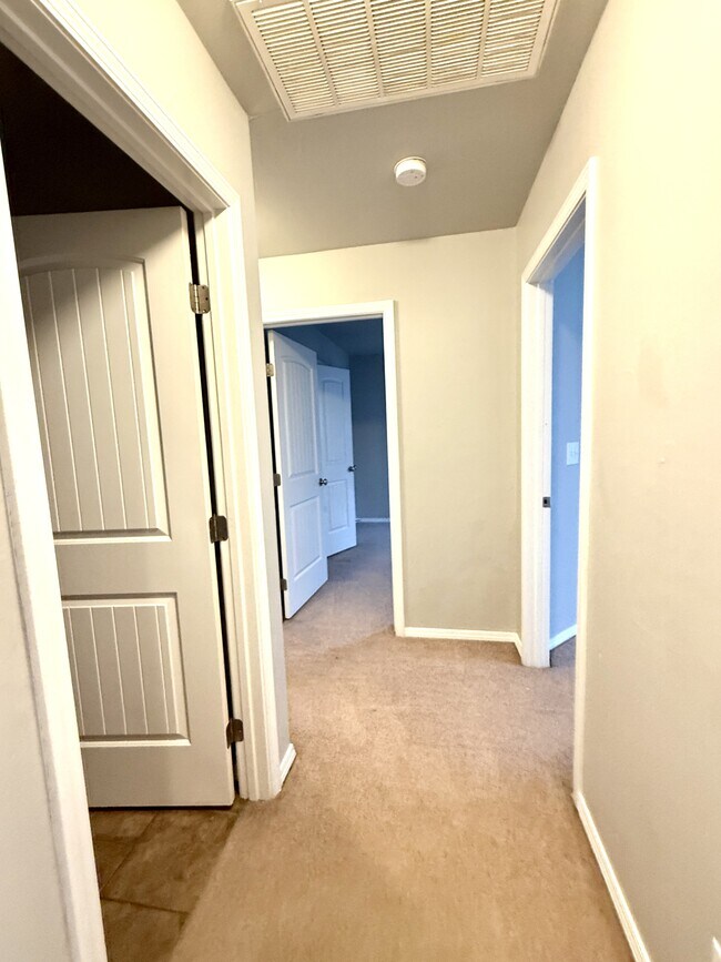 Building Photo - 4613 Mill Creek Dr