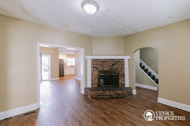 Building Photo - 4 Bedroom on OSU Campus