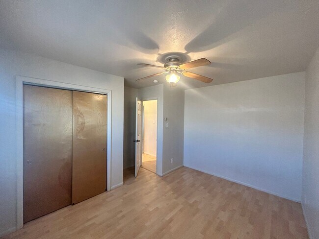 Building Photo - 3BD/1BA Home with Newly Remodeled Kitchen