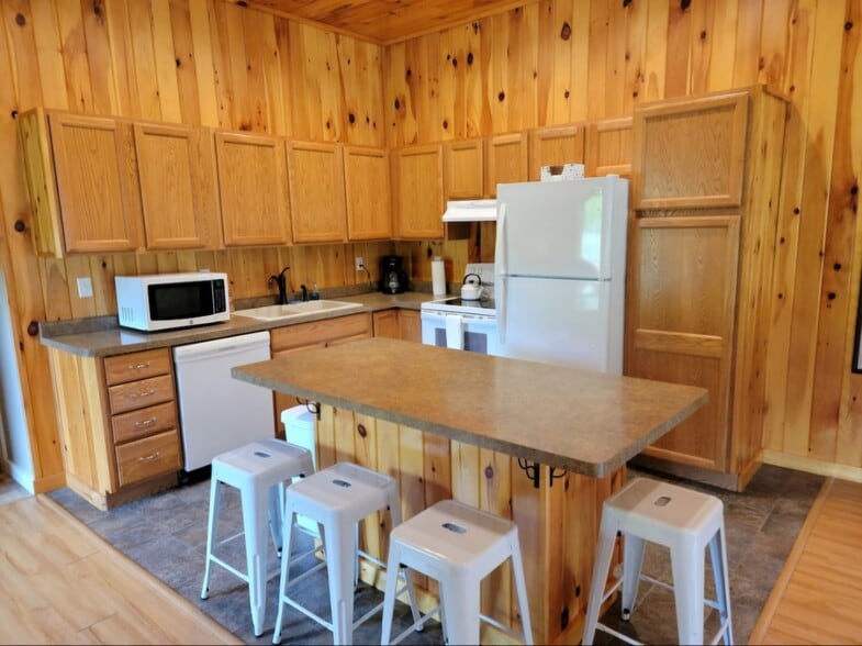 Kitchen - 2050 N Haze Rd