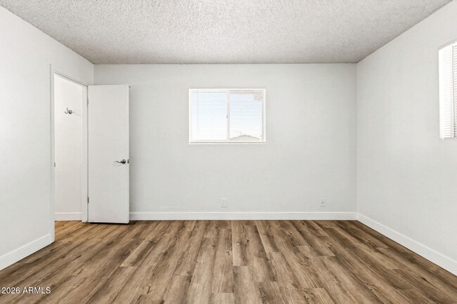 Building Photo - 5913 E Decatur St