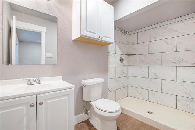Building Photo - 801 Sunny Slope Dr