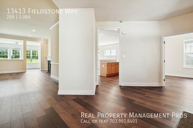 Building Photo - 13413 Fieldstone Way