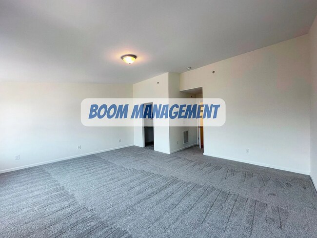 Building Photo - 331 Gilman Ln