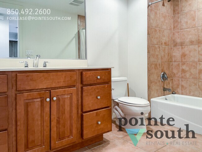 Building Photo - Waterfront 2B/2BA Condo at Galia!