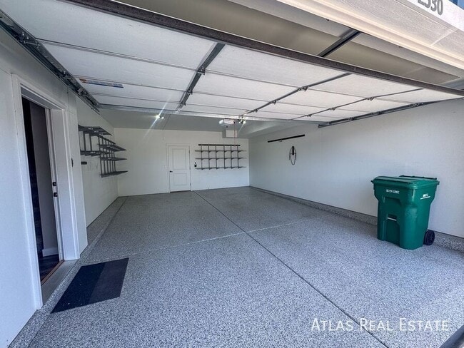 Building Photo - 2530 W Knights Ln