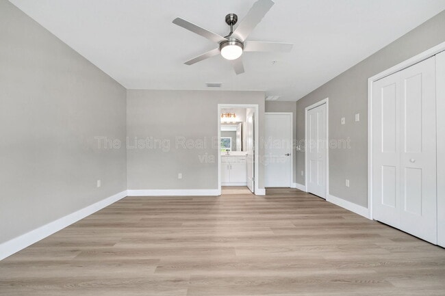 Building Photo - 37 SE 15th Terrace