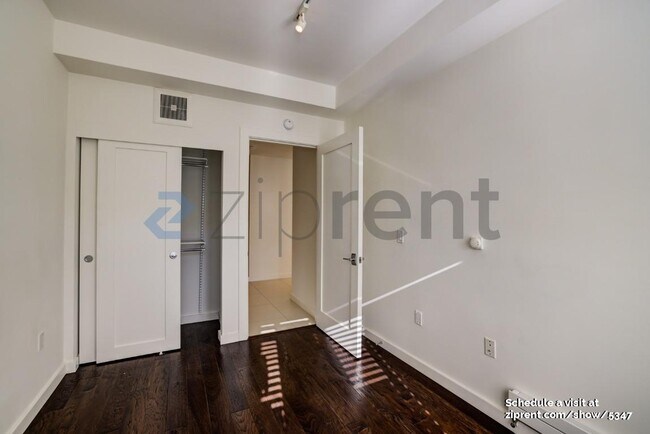 Building Photo - 1789 Washington St