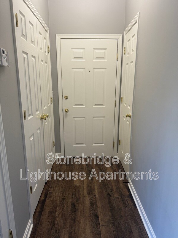 Building Photo - 3115 Lighthouse Dr