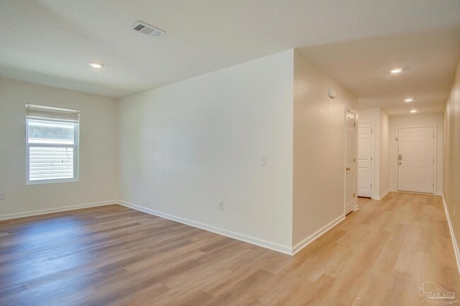 Building Photo - 7809 Maxton Rd