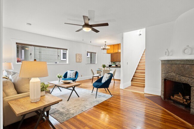 Building Photo - 2924 Morcom Ave