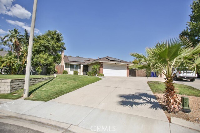 Building Photo - 12620 Nasturtium Dr