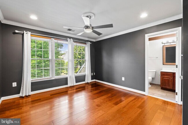 Building Photo - 22804 Portico Pl