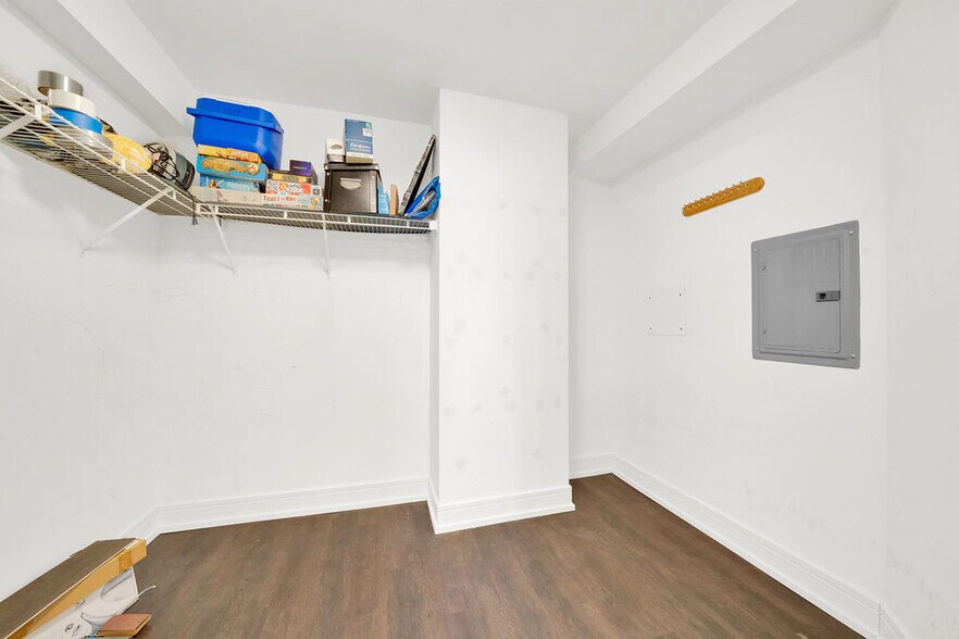 Building Photo - 545 N Dearborn St