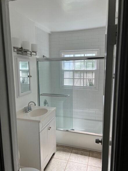 Bathroom - 1809 S Orange Dr