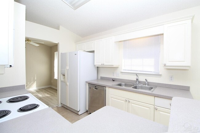 Building Photo - 2941 Raines St