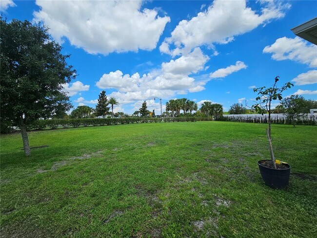 Building Photo - 4624 Fairy Tale Cir