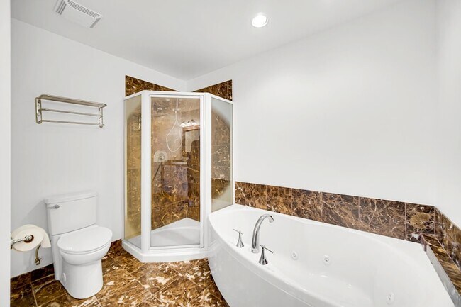 Building Photo - 6271 N 525 W