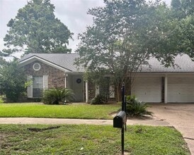 Building Photo - 9711 S Petersham Dr